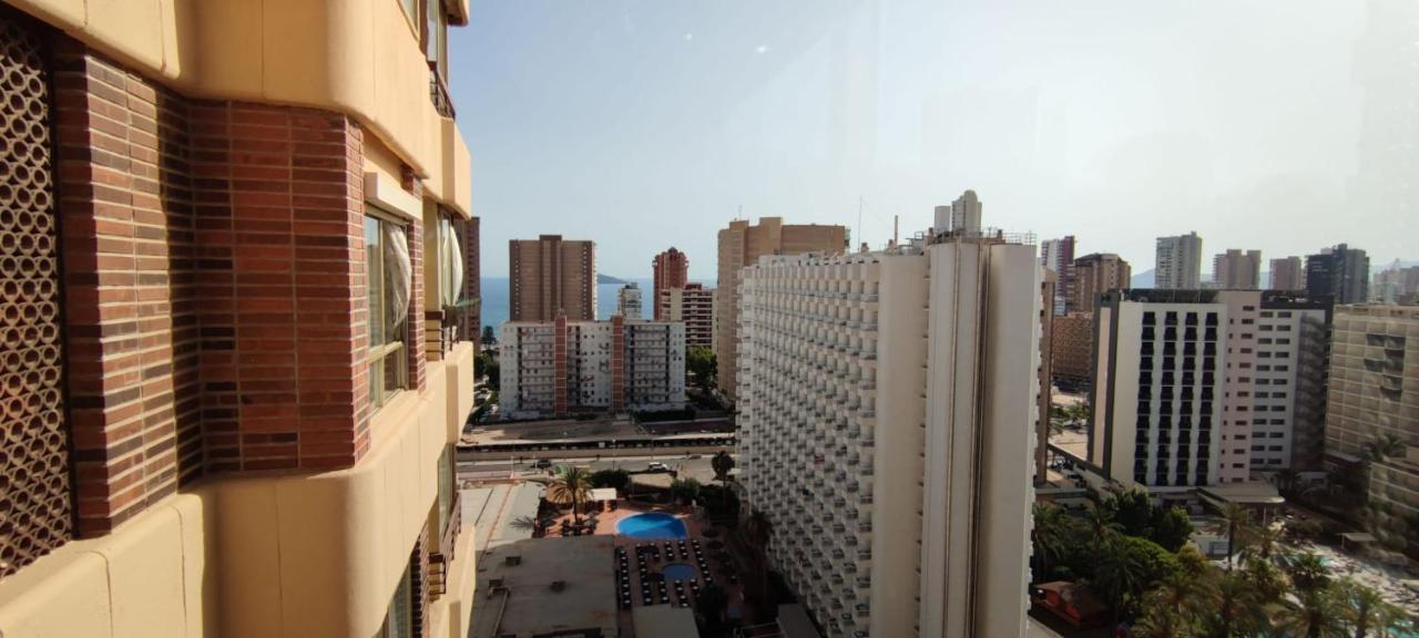 Precioso apartamento con piscina y vistas al mar Mediterráneo. Benidorm Exterior foto