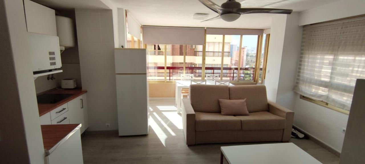Precioso apartamento con piscina y vistas al mar Mediterráneo. Benidorm Exterior foto