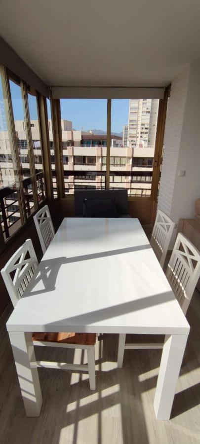 Precioso apartamento con piscina y vistas al mar Mediterráneo. Benidorm Exterior foto