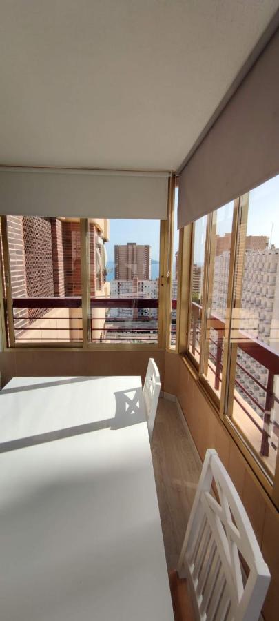 Precioso apartamento con piscina y vistas al mar Mediterráneo. Benidorm Exterior foto